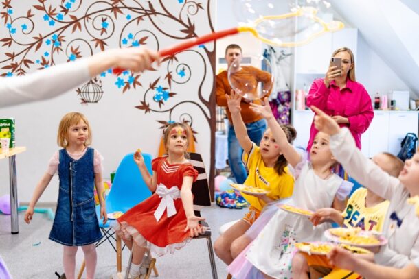 Зачем нужны персонажи: важность сказок для детей